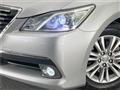 2013 Toyota Crown Hybrid