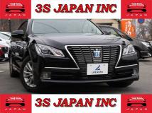 2013 Toyota Crown Hybrid