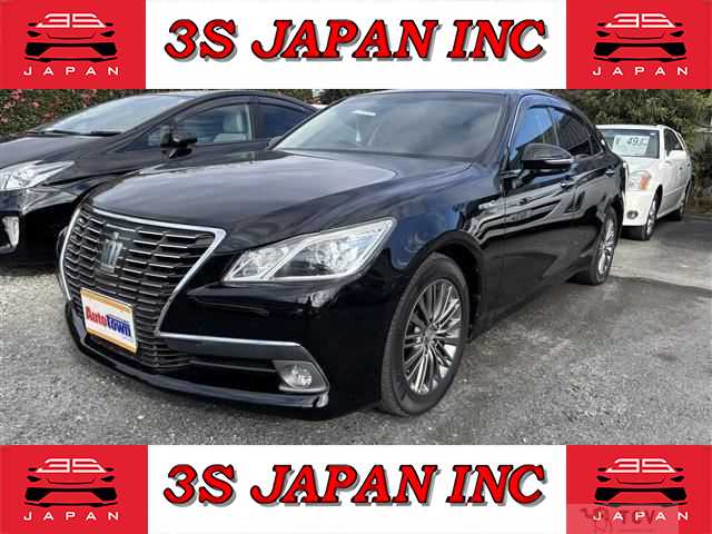 2013 Toyota Crown