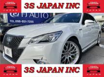 2014 Toyota Crown Hybrid