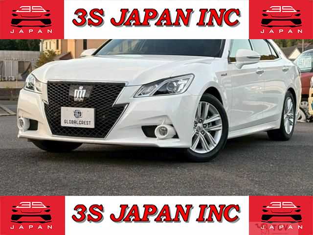 2014 Toyota Crown Hybrid