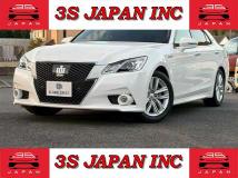2014 Toyota Crown Hybrid
