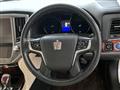 2013 Toyota Crown Hybrid