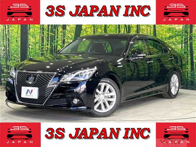 2014 Toyota Crown Hybrid
