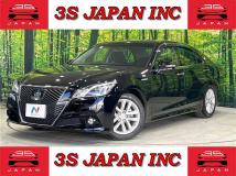 2014 Toyota Crown Hybrid