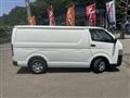 2005 Toyota Hiace Van