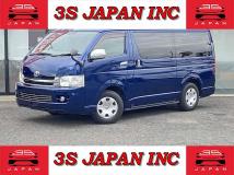 2010 Toyota Hiace