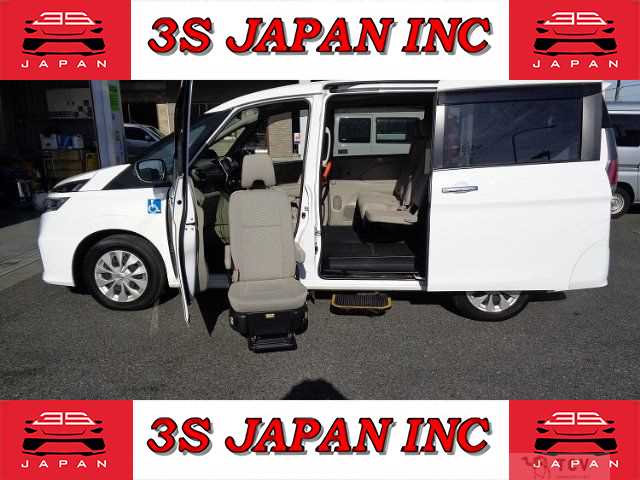 2018 Nissan Serena