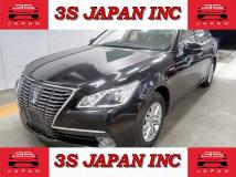 2014 Toyota Crown