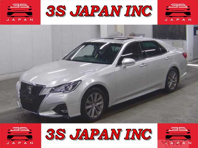 2016 Toyota Crown Hybrid