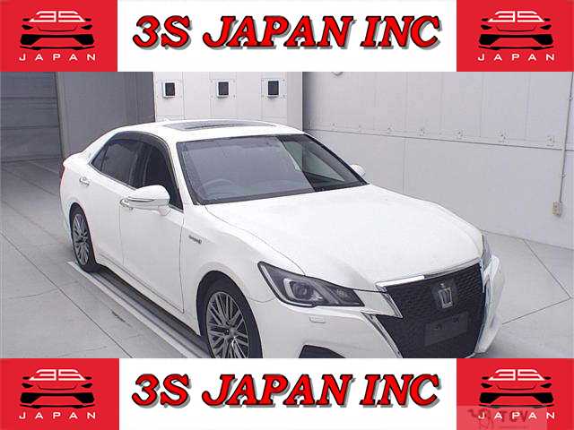 2015 Toyota Crown