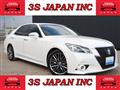 2013 Toyota Crown Hybrid