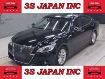 2013 Toyota Crown Hybrid