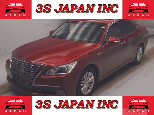 2013 Toyota Crown Hybrid