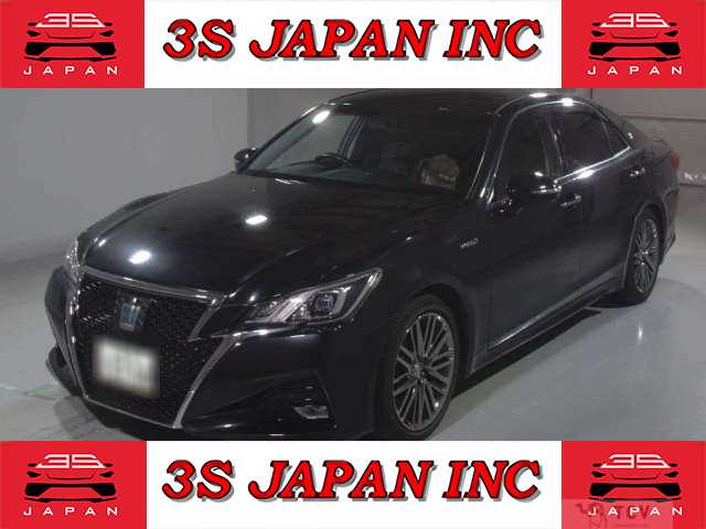 2015 Toyota Crown Hybrid