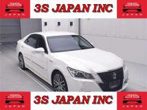 2013 Toyota Crown