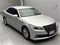 2013 Toyota Crown Hybrid