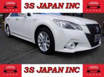 2013 Toyota Crown Hybrid