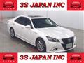 2014 Toyota Crown Hybrid
