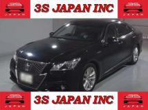 2013 Toyota Crown Hybrid