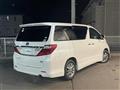 2012 Toyota Alphard