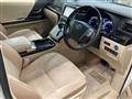 2014 Toyota Alphard Hybrid