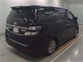 2013 Toyota Vellfire