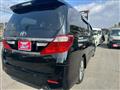 2013 Toyota Alphard