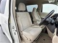 2013 Toyota Alphard