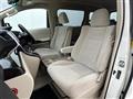 2013 Toyota Alphard