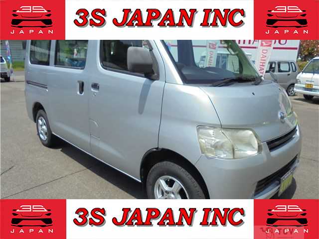 2011 Toyota Liteace Van