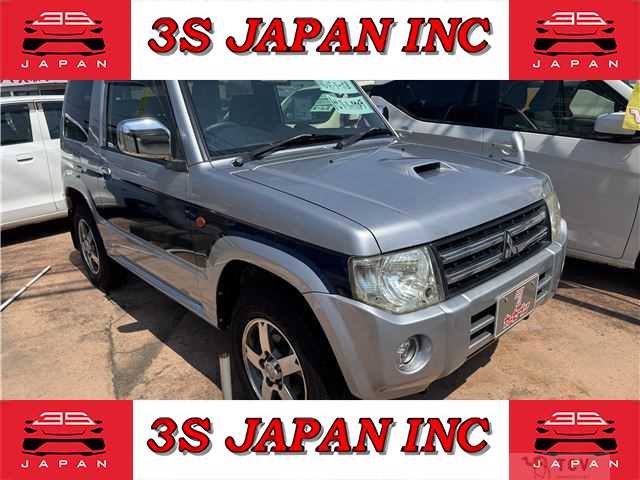 2012 Mitsubishi Pajero Mini