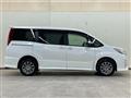 2016 Toyota Noah