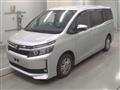 2015 Toyota Voxy