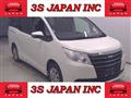2015 Toyota Noah