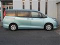 2015 Toyota Noah