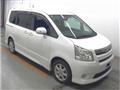 2010 Toyota Noah