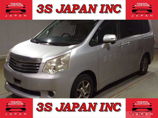 2011 Toyota Noah