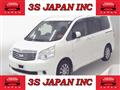 2013 Toyota Noah