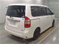 2011 Toyota Noah