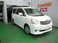 2010 Toyota Noah