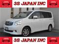 2013 Toyota Noah