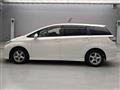 2013 Toyota Wish