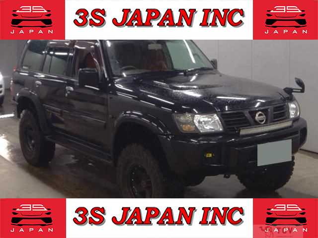 2004 Nissan Safari