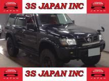 2004 Nissan Safari