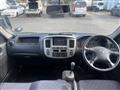 2011 Nissan Caravan