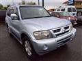 2005 Mitsubishi Pajero