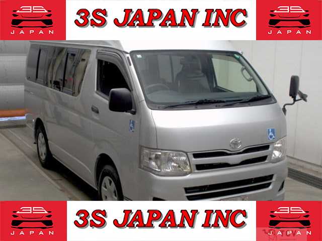 2013 Toyota Regiusace Van