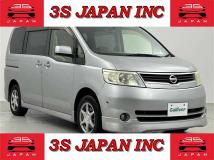 2005 Nissan Serena