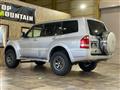 2004 Mitsubishi Pajero